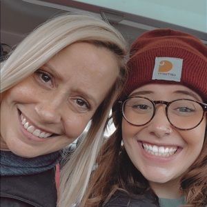 Meet your Poshers, Eve and Nichole